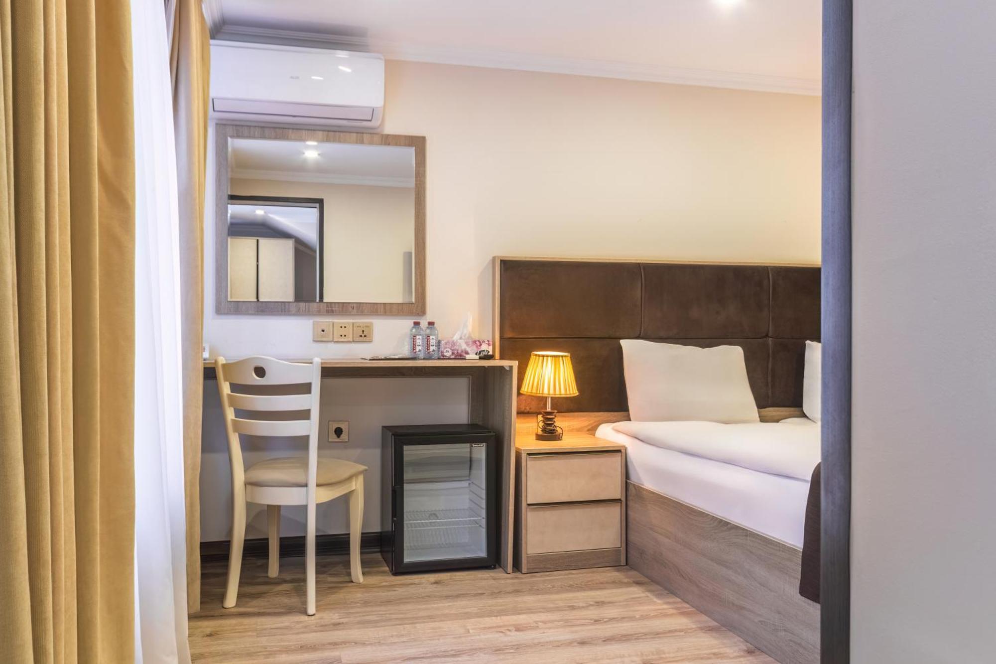 Deluxe Hotel Баку Екстер'єр фото