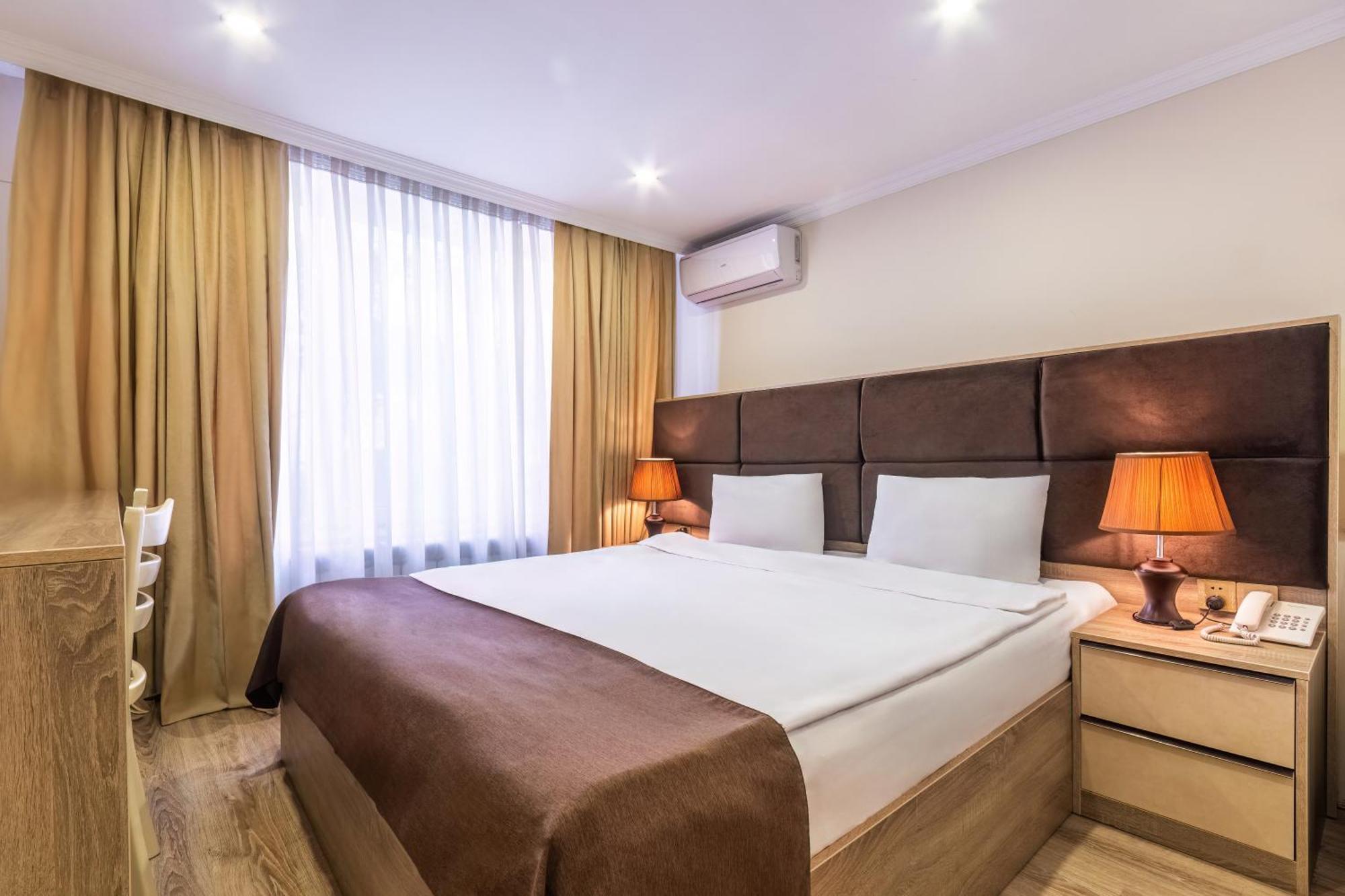 Deluxe Hotel Баку Екстер'єр фото