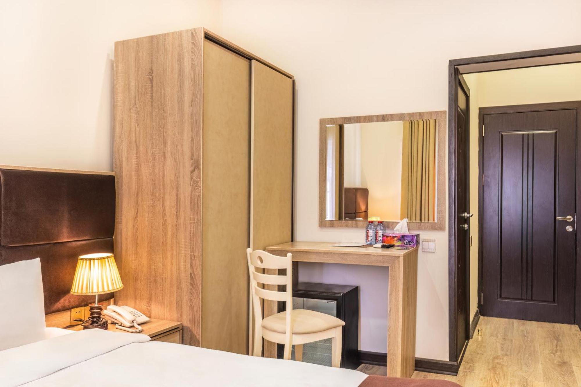 Deluxe Hotel Баку Екстер'єр фото