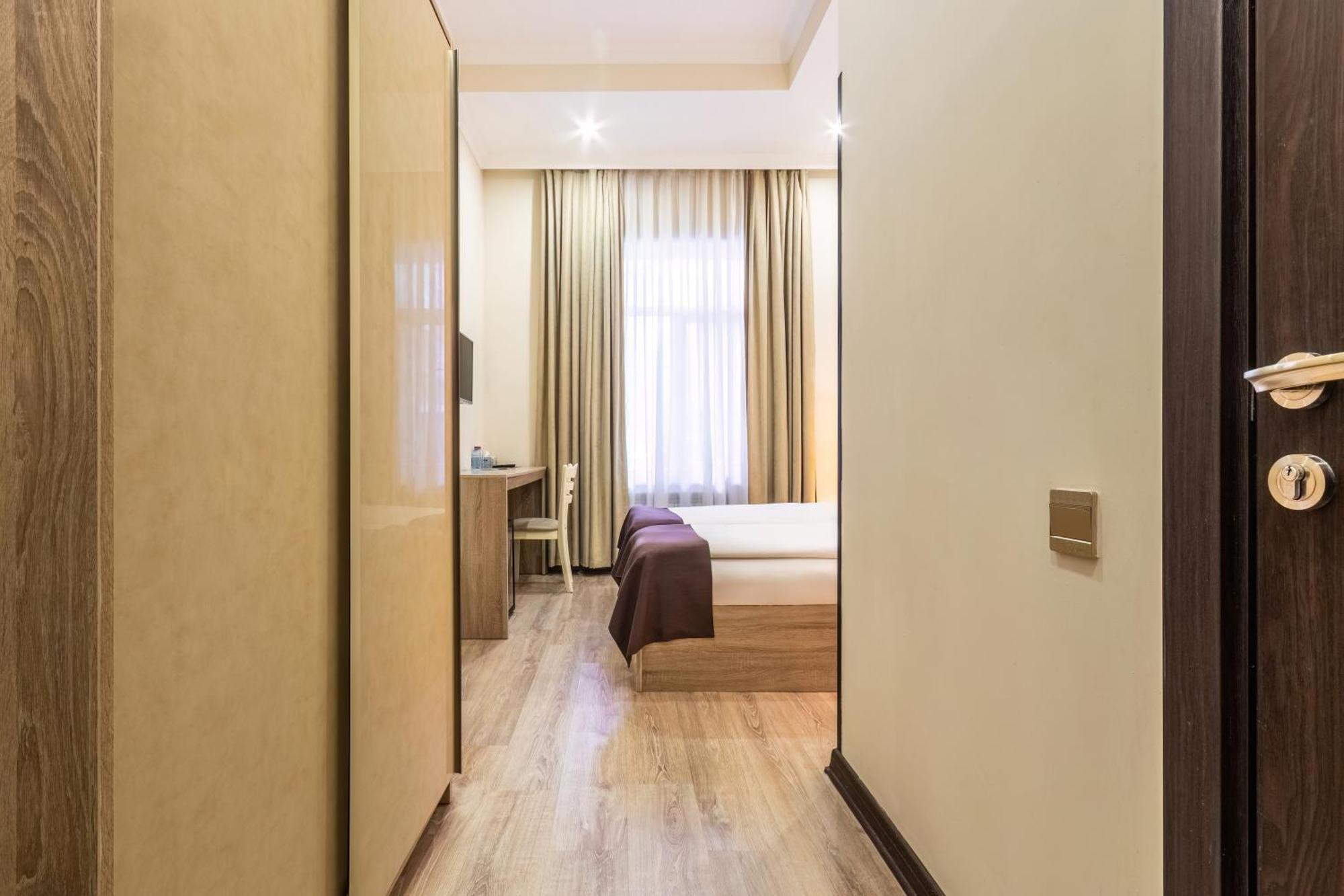 Deluxe Hotel Баку Екстер'єр фото