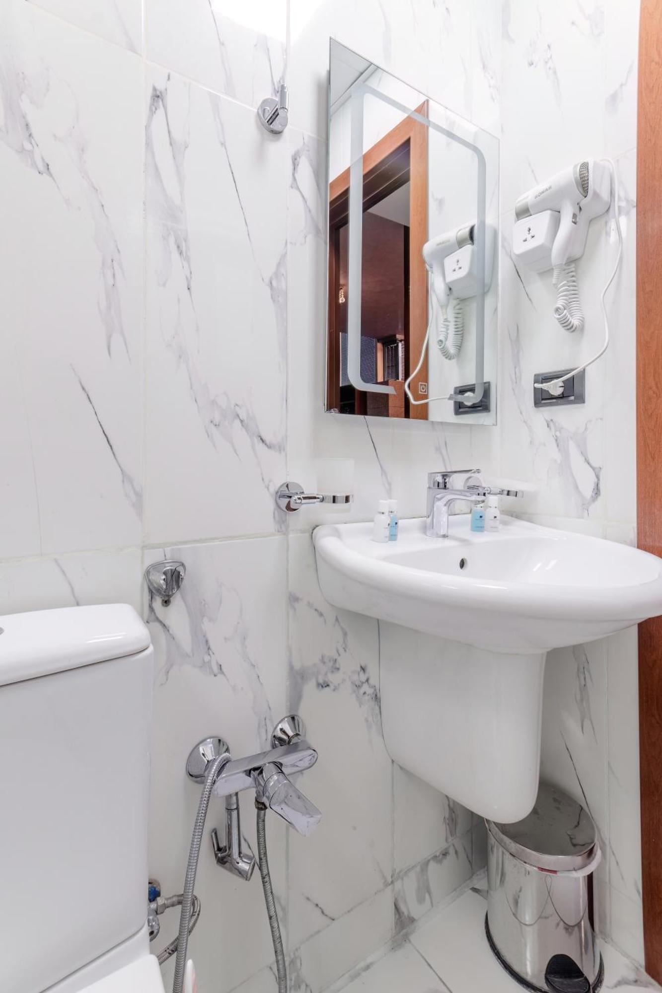 Deluxe Hotel Баку Екстер'єр фото